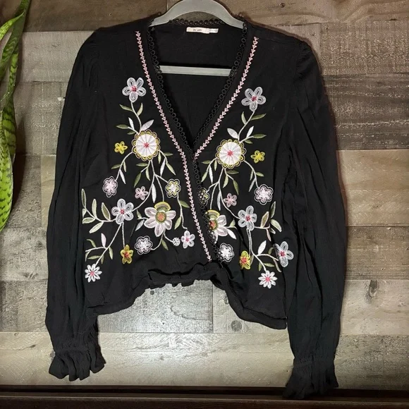 miami Black Floral Embroidered V-Neck Blouse - Picture 2 of 5